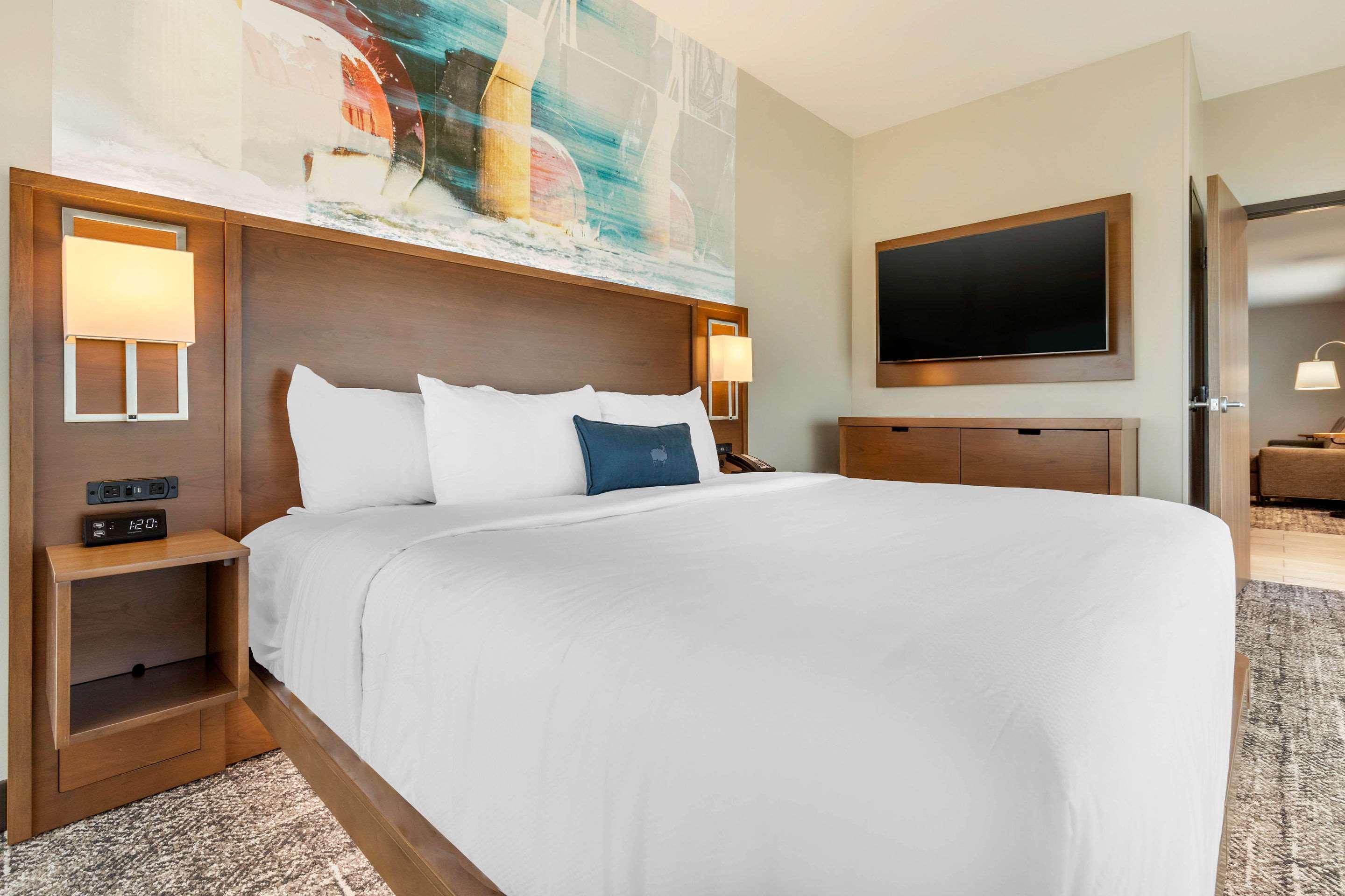 Cambria Hotel Davenport Quad Cities Bettendorf Exterior foto