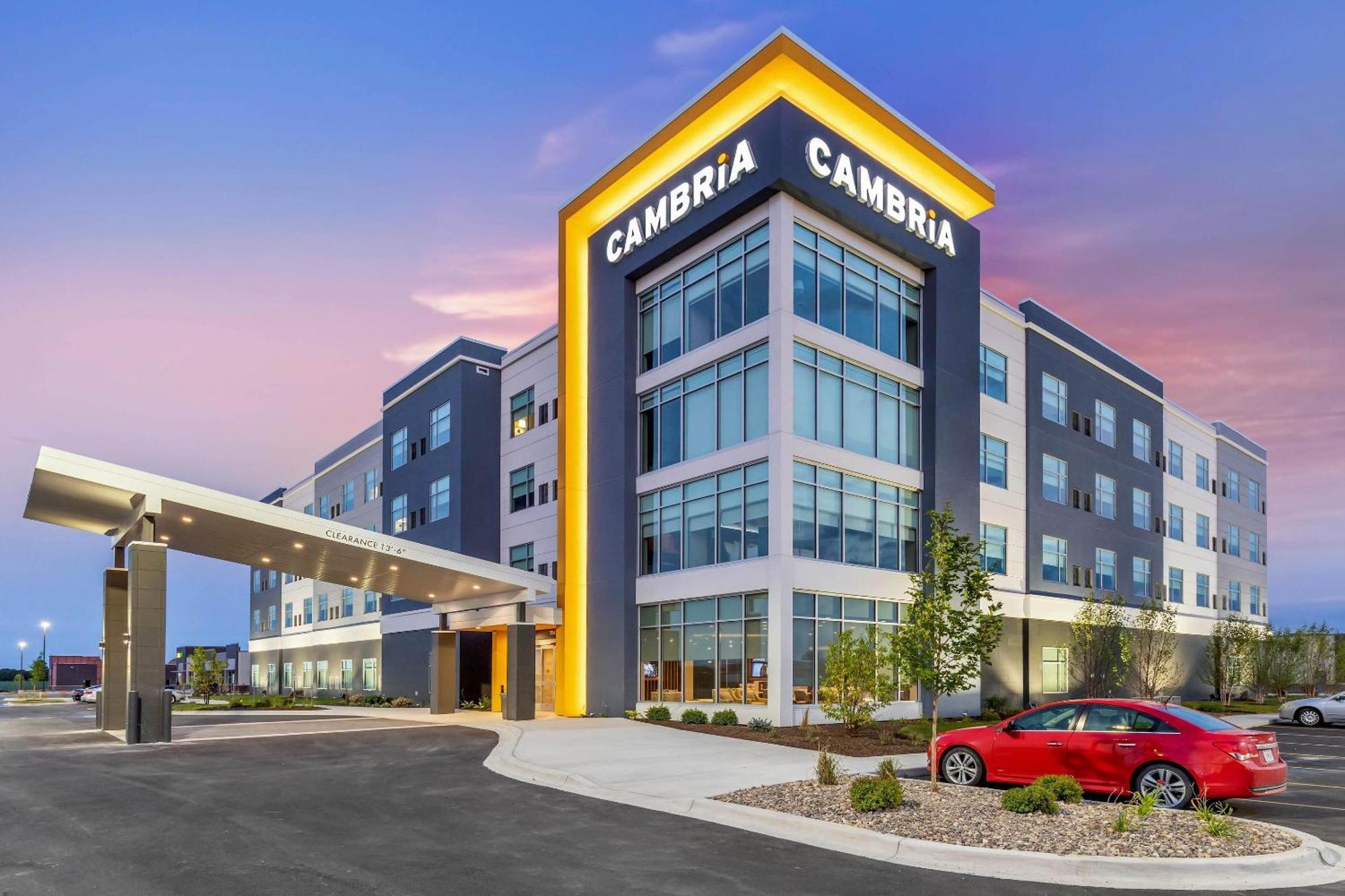 Cambria Hotel Davenport Quad Cities Bettendorf Exterior foto